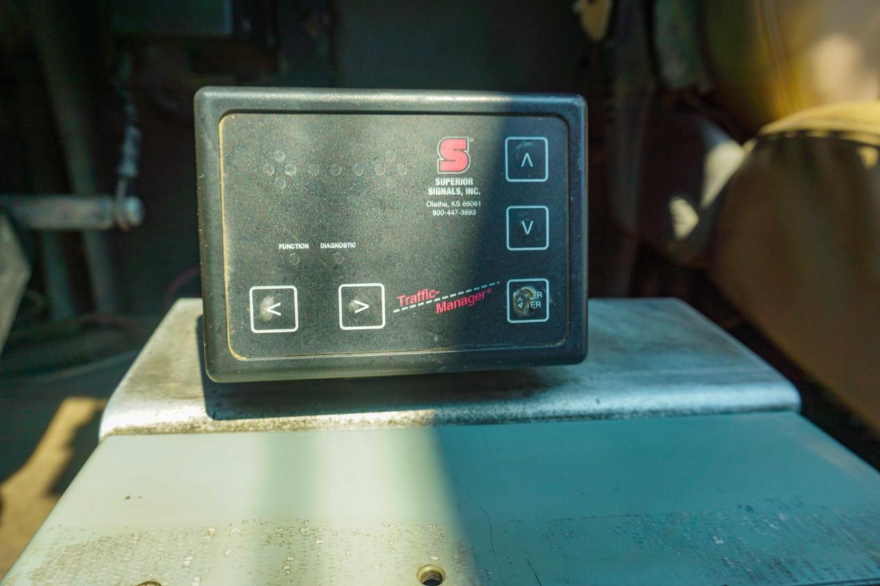 Sterling M8500 Acterra  2005