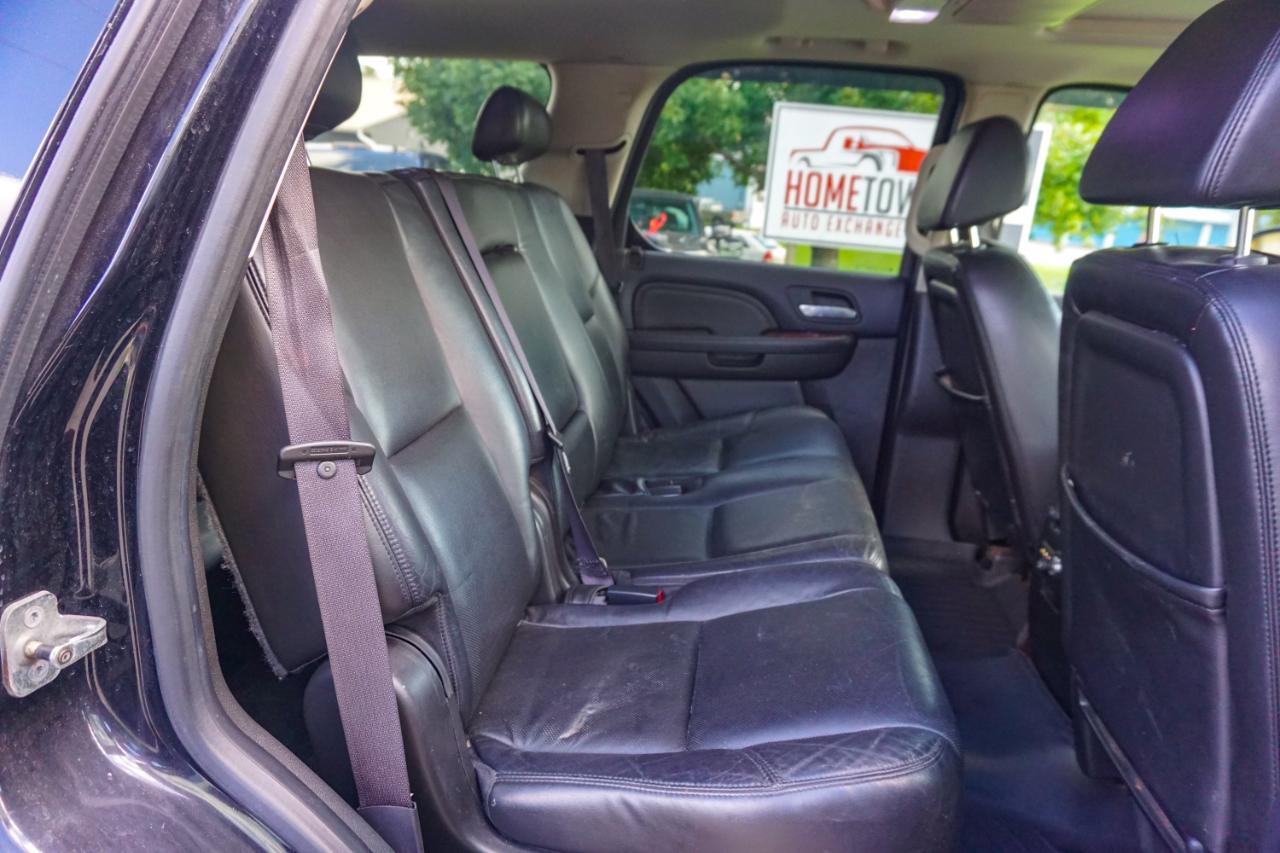 Cadillac Escalade AWD 4dr 2008