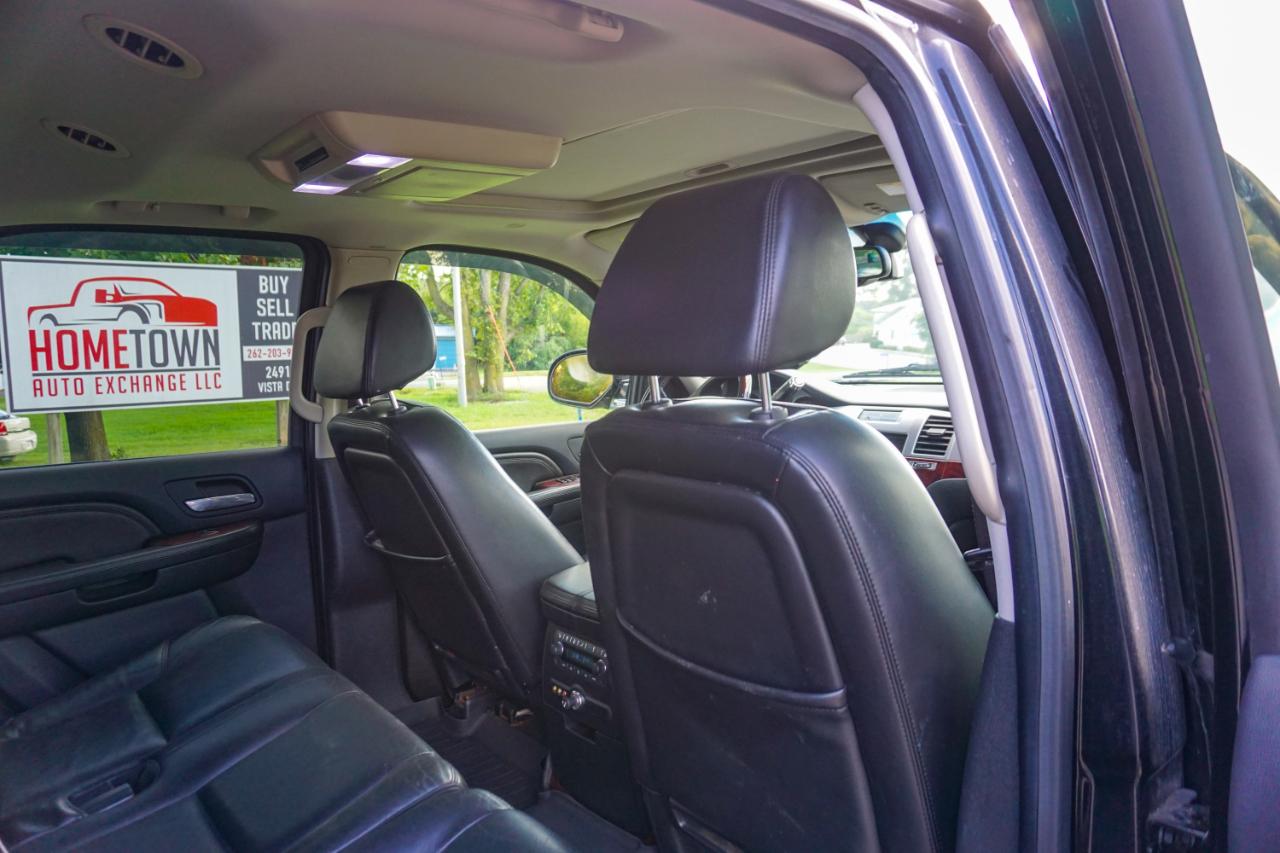 Cadillac Escalade AWD 4dr 2008