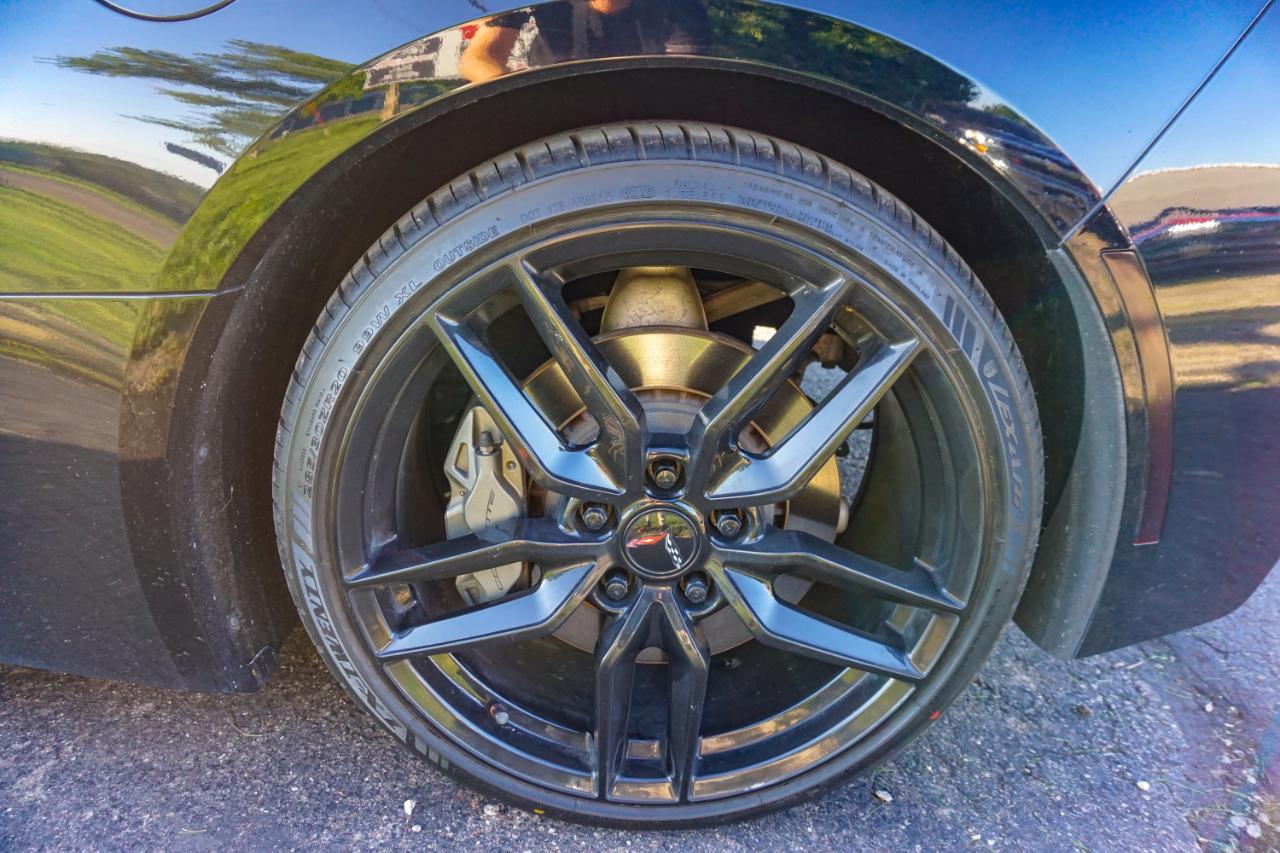 Chevrolet Corvette 2dr Stingray Cpe w/1LT 2016