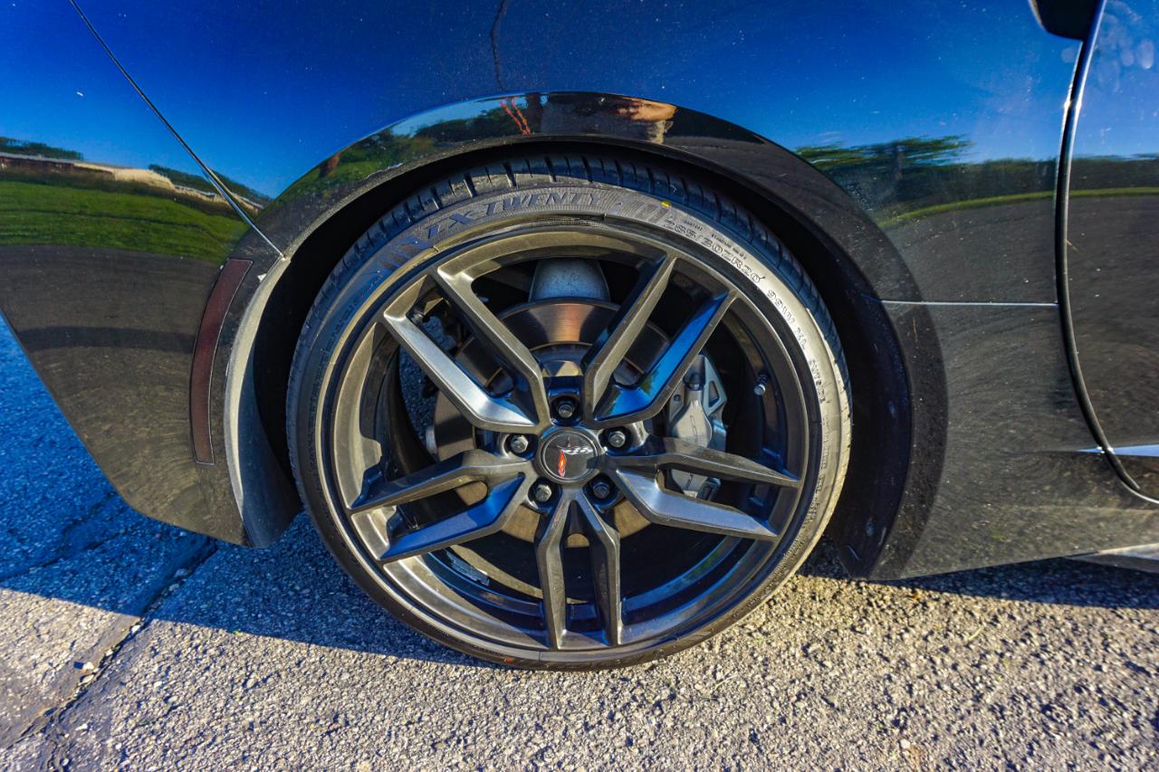 Chevrolet Corvette 2dr Stingray Cpe w/1LT 2016