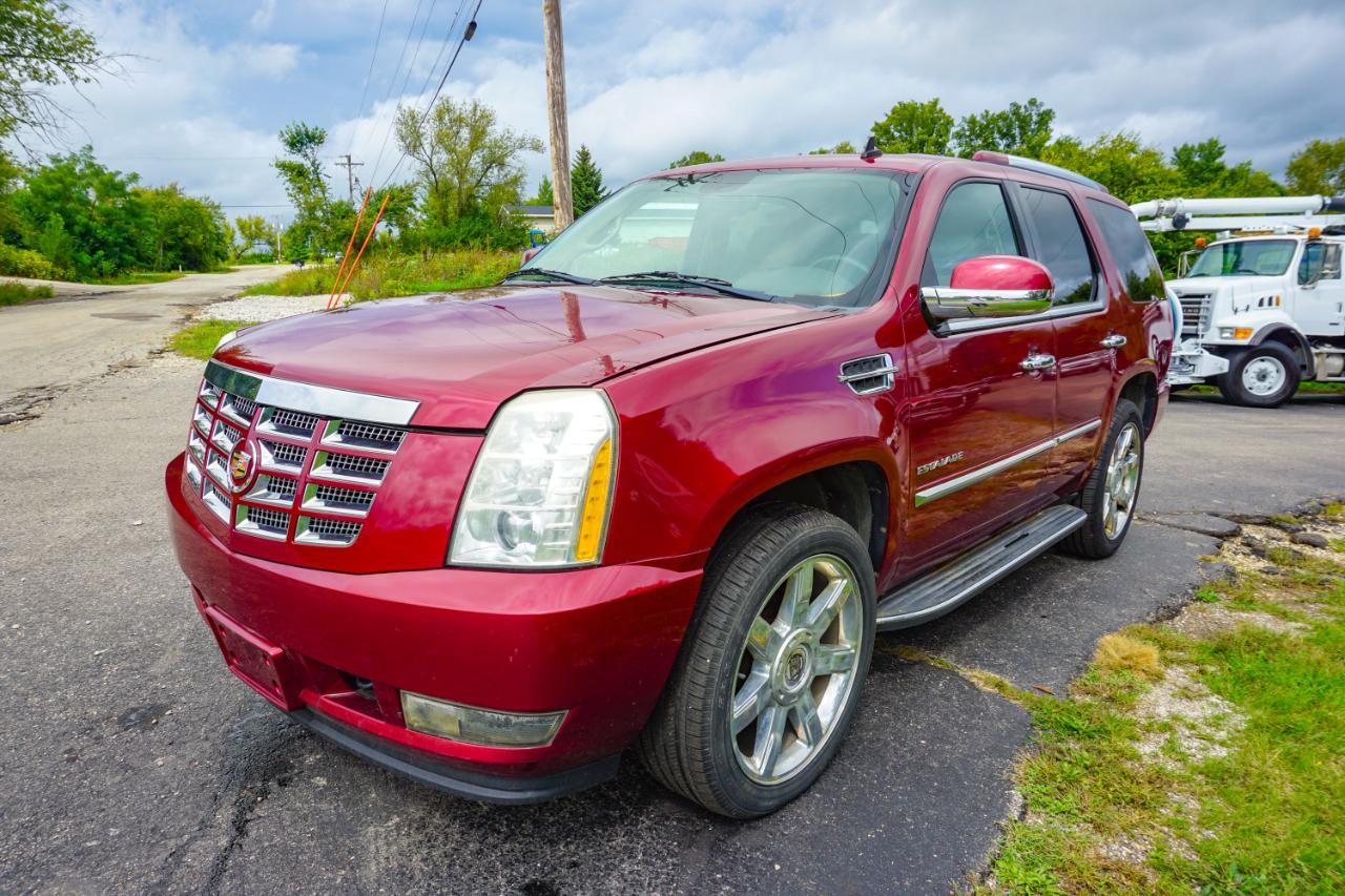 Cadillac Escalade AWD 4dr Luxury 2010