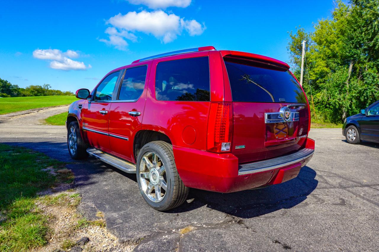 Cadillac Escalade AWD 4dr Luxury 2010