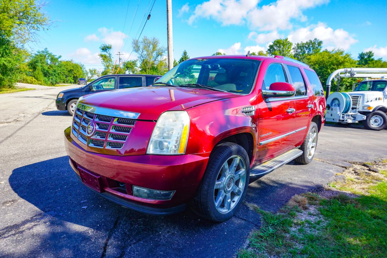 Cadillac Escalade AWD 4dr Luxury 2010
