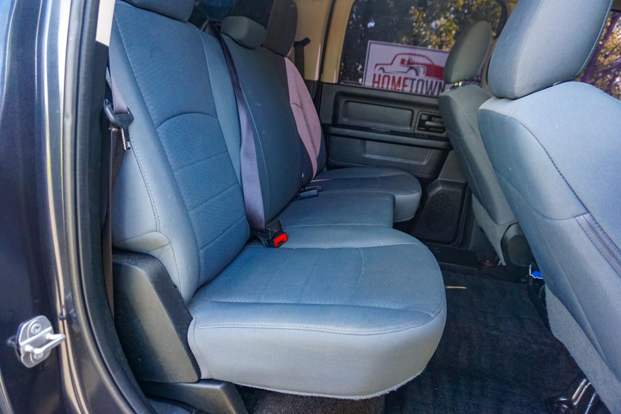 RAM 1500 Express 4x4 Crew Cab 5'7" Box 2017