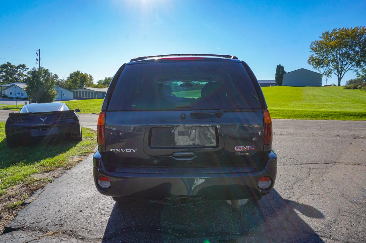 GMC Envoy 4dr 4WD SLT 2006
