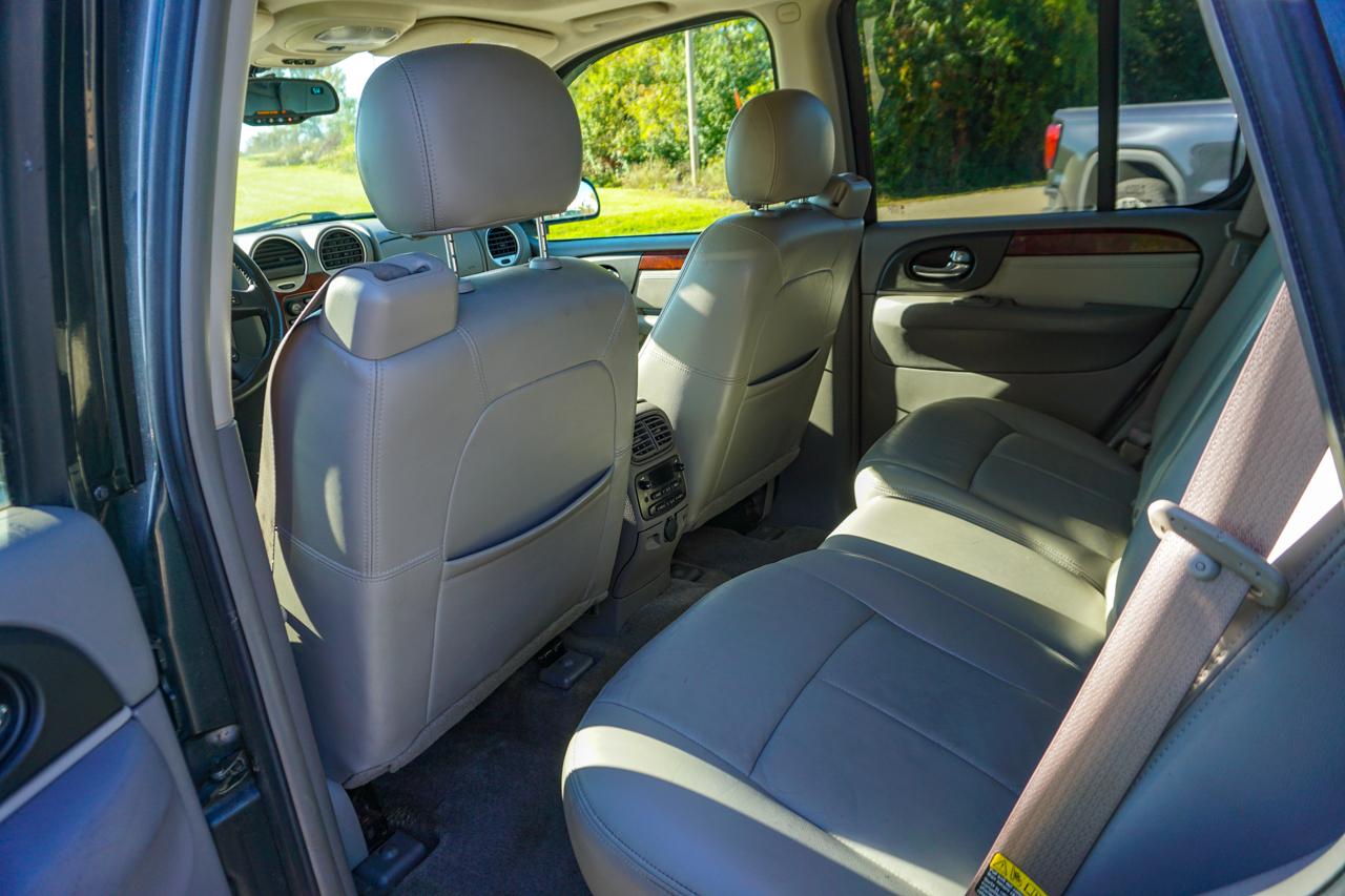 GMC Envoy 4dr 4WD SLT 2006