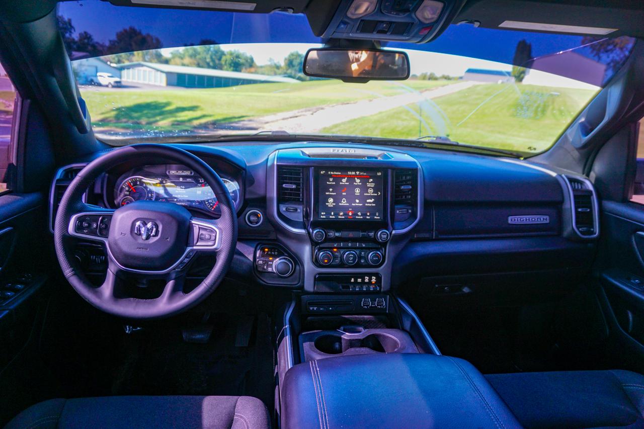 RAM 1500 Big Horn/Lone Star 4x4 Crew Cab 5'7" Box 2019