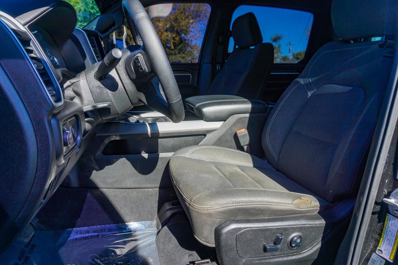RAM 1500 Big Horn/Lone Star 4x4 Crew Cab 5'7" Box 2019