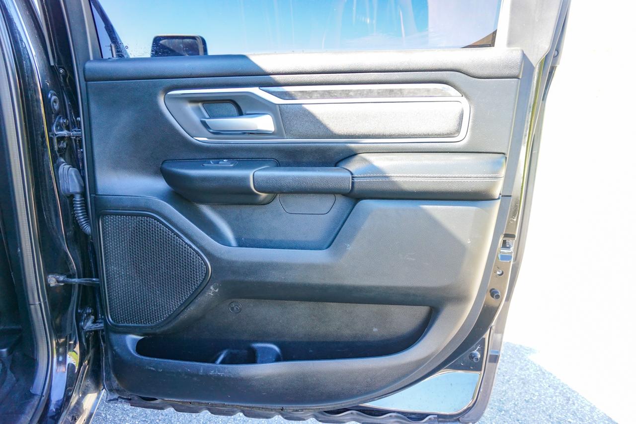 RAM 1500 Big Horn/Lone Star 4x4 Crew Cab 5'7" Box 2019
