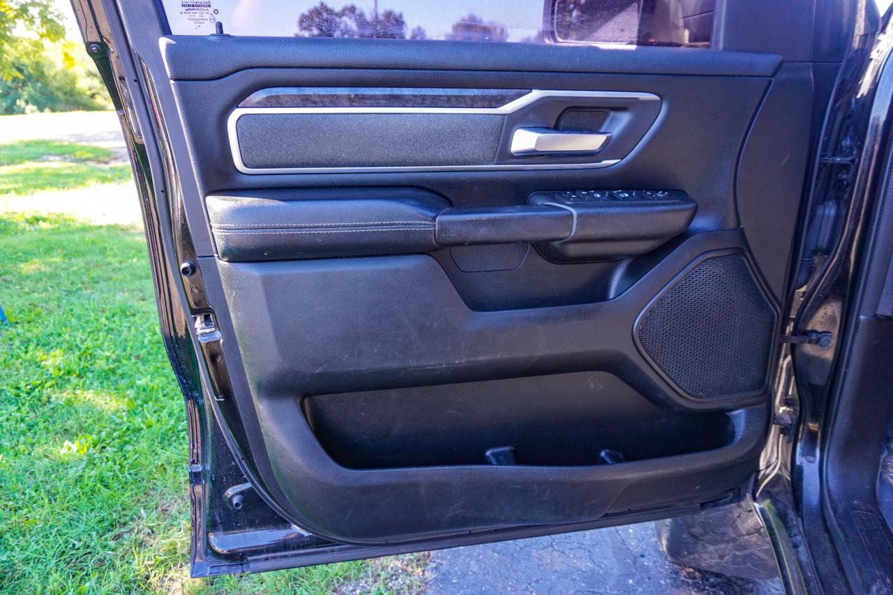RAM 1500 Big Horn/Lone Star 4x4 Crew Cab 5'7" Box 2019