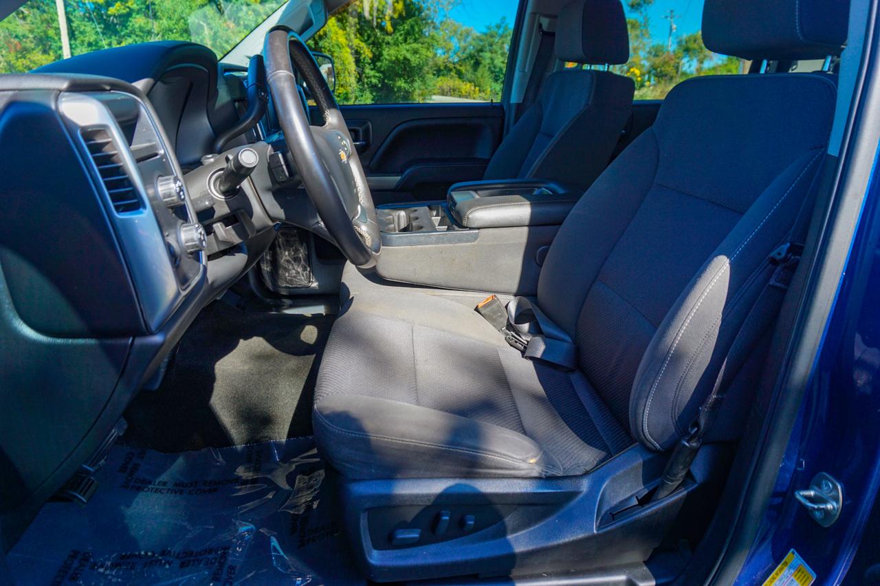 Chevrolet Silverado 1500 4WD Crew Cab 143.5" LT w/1LT 2018