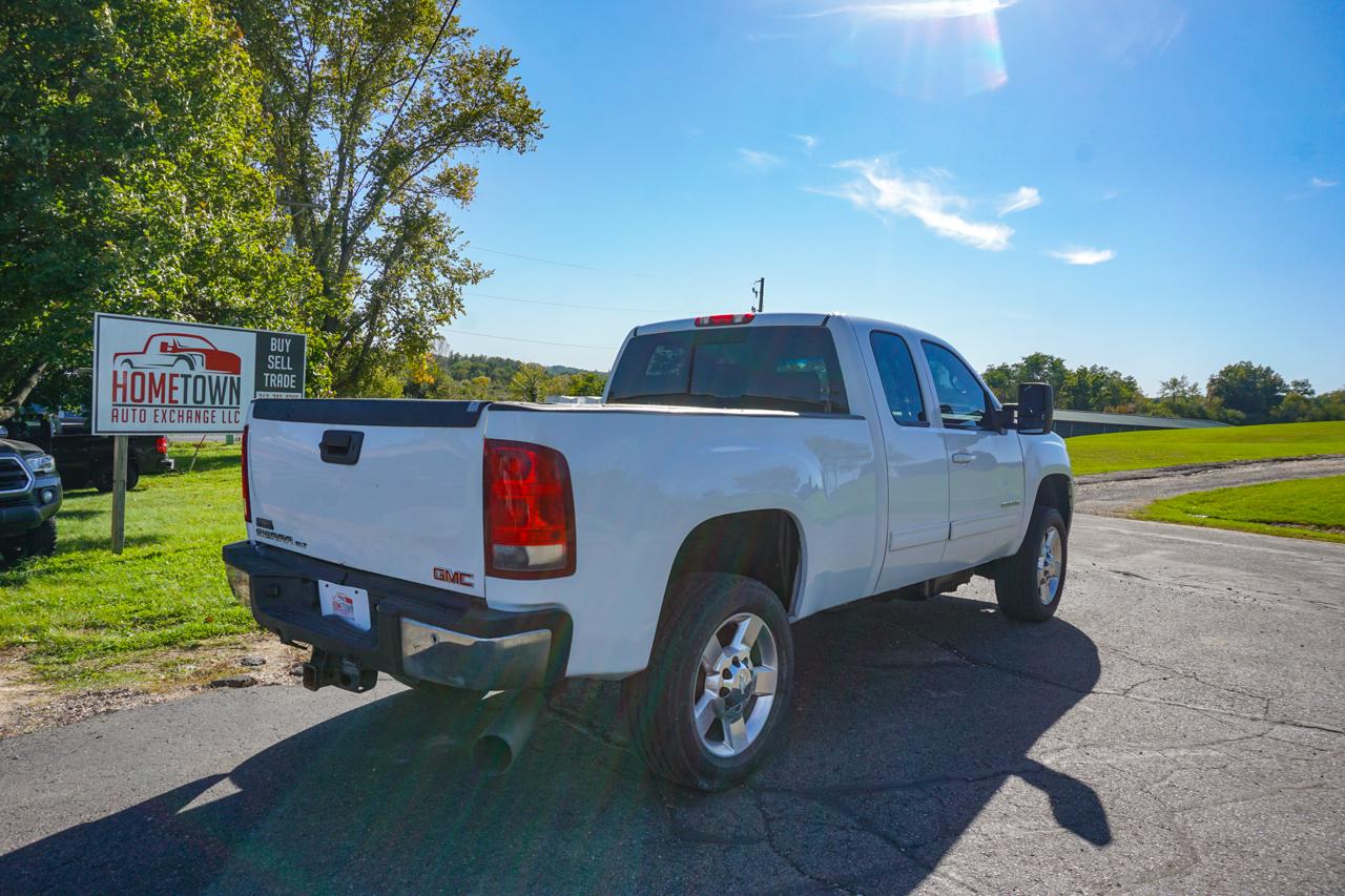 GMC Sierra 2500HD 4WD Ext Cab 144.2" SLT 2013