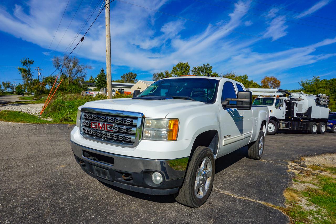 GMC Sierra 2500HD 4WD Ext Cab 144.2" SLT 2013