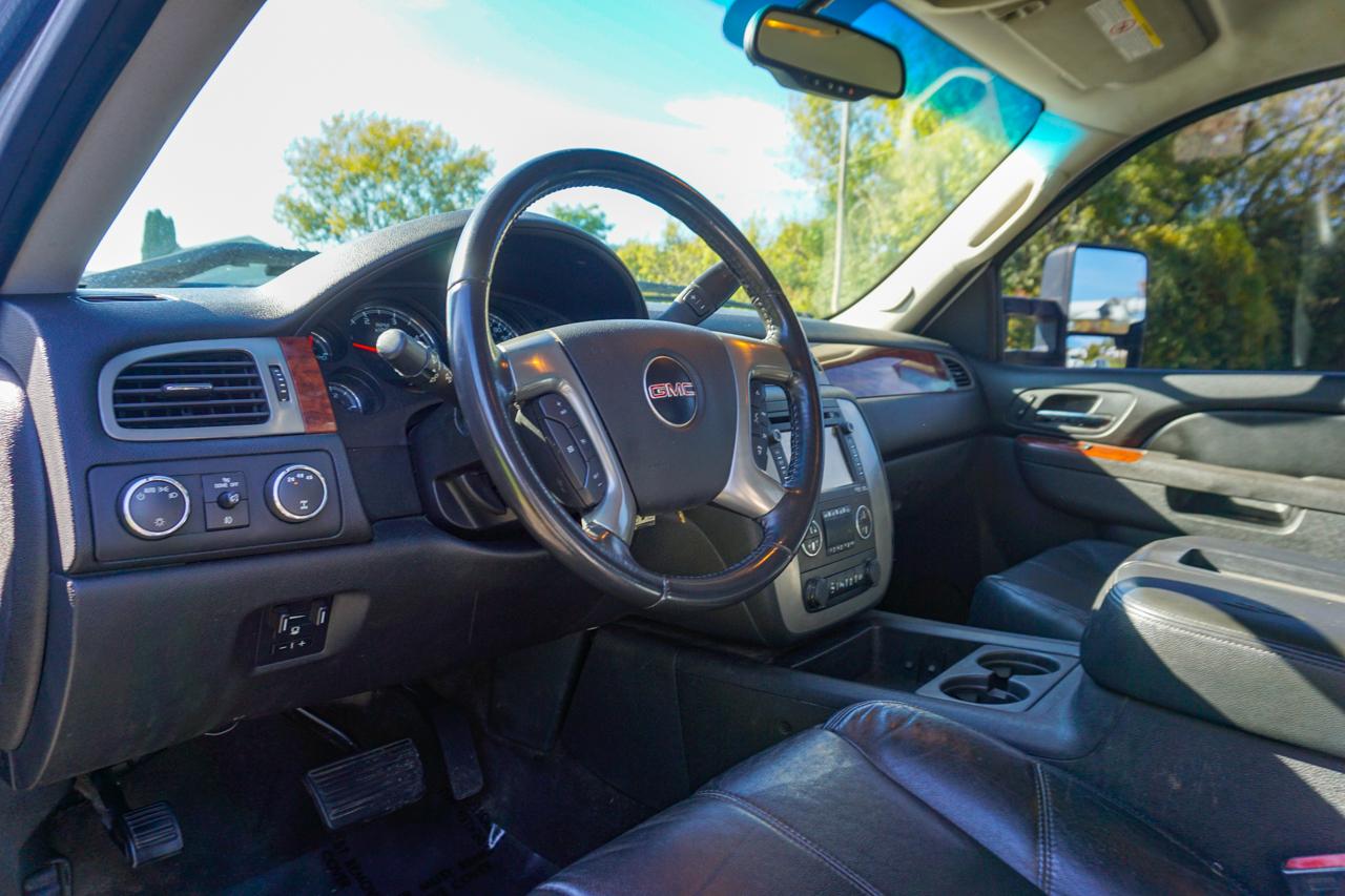 GMC Sierra 2500HD 4WD Ext Cab 144.2" SLT 2013