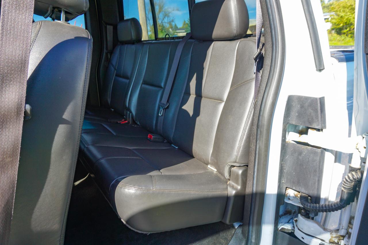 GMC Sierra 2500HD 4WD Ext Cab 144.2" SLT 2013