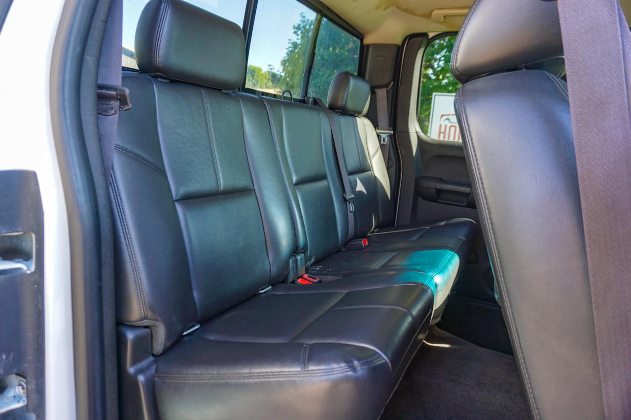 GMC Sierra 2500HD 4WD Ext Cab 144.2" SLT 2013