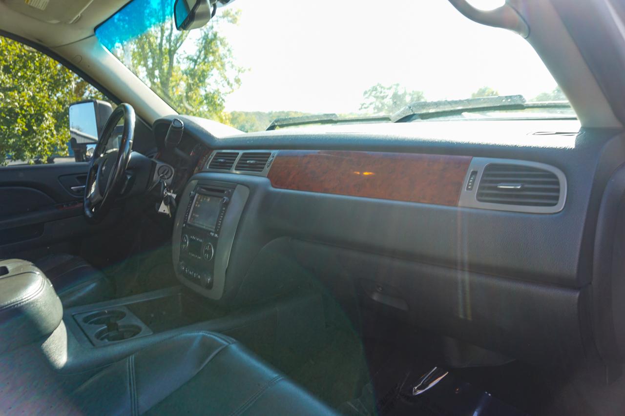 GMC Sierra 2500HD 4WD Ext Cab 144.2" SLT 2013