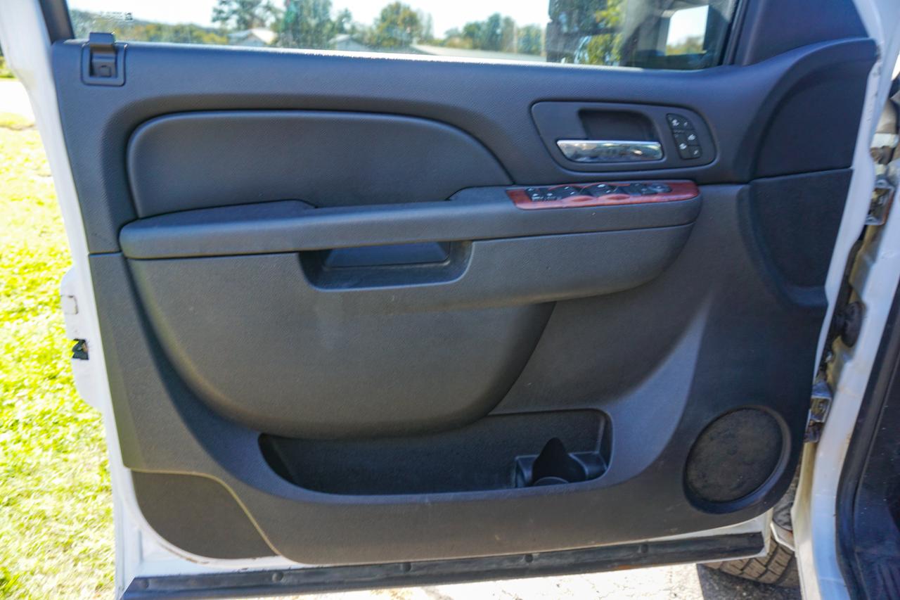 GMC Sierra 2500HD 4WD Ext Cab 144.2" SLT 2013