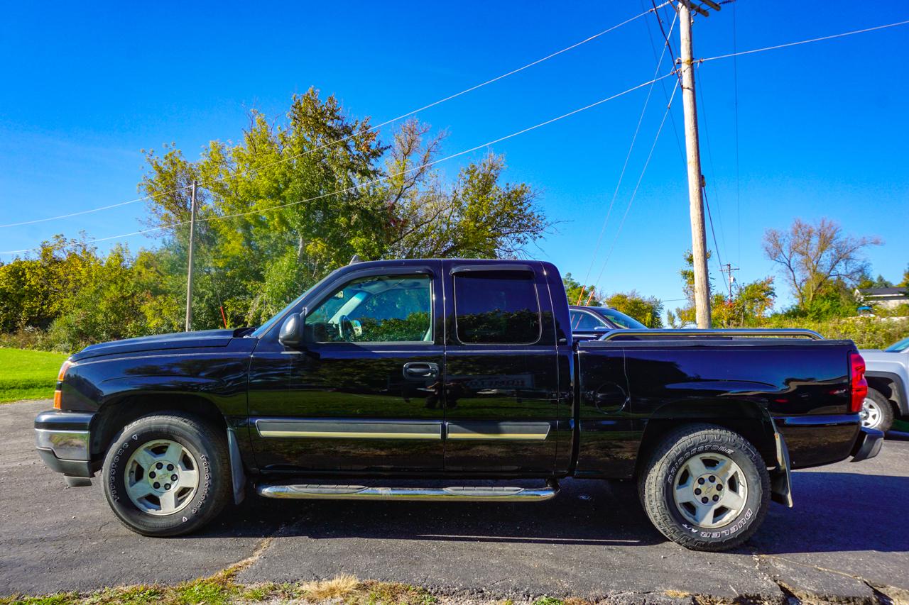 Chevrolet Silverado 1500 Ext Cab 134.0" WB 4WD LT3 2006
