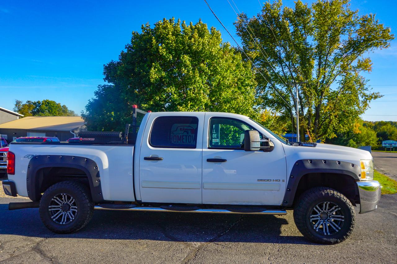 Chevrolet Silverado 2500HD 4WD Crew Cab 153" LT 2009