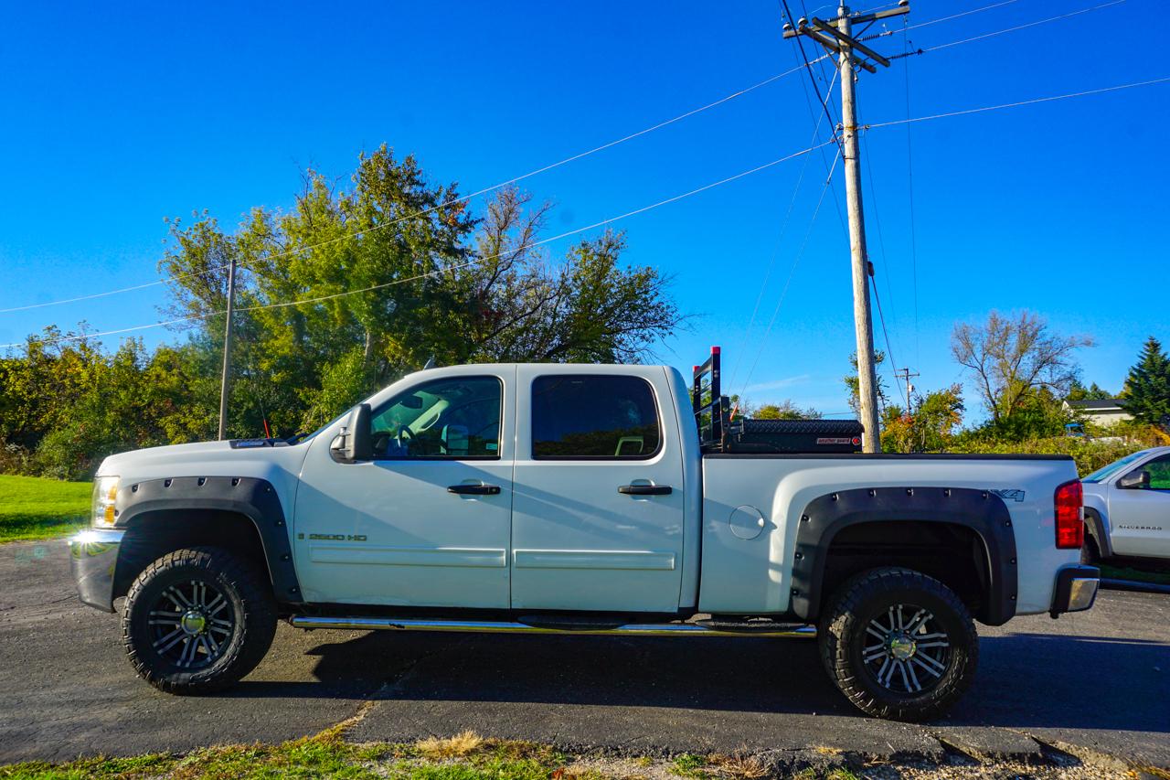 Chevrolet Silverado 2500HD 4WD Crew Cab 153" LT 2009