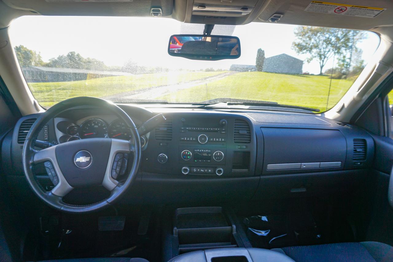 Chevrolet Silverado 2500HD 4WD Crew Cab 153" LT 2009
