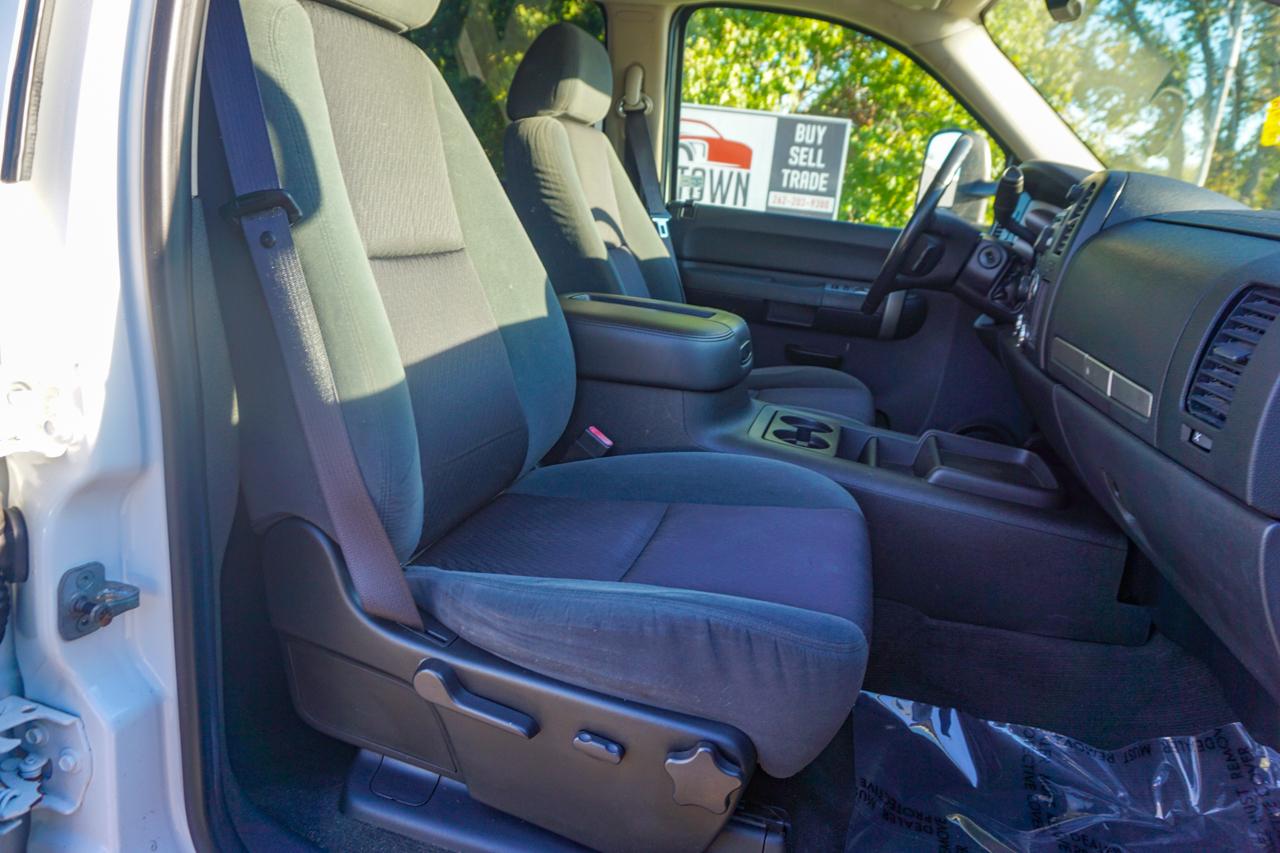 Chevrolet Silverado 2500HD 4WD Crew Cab 153" LT 2009