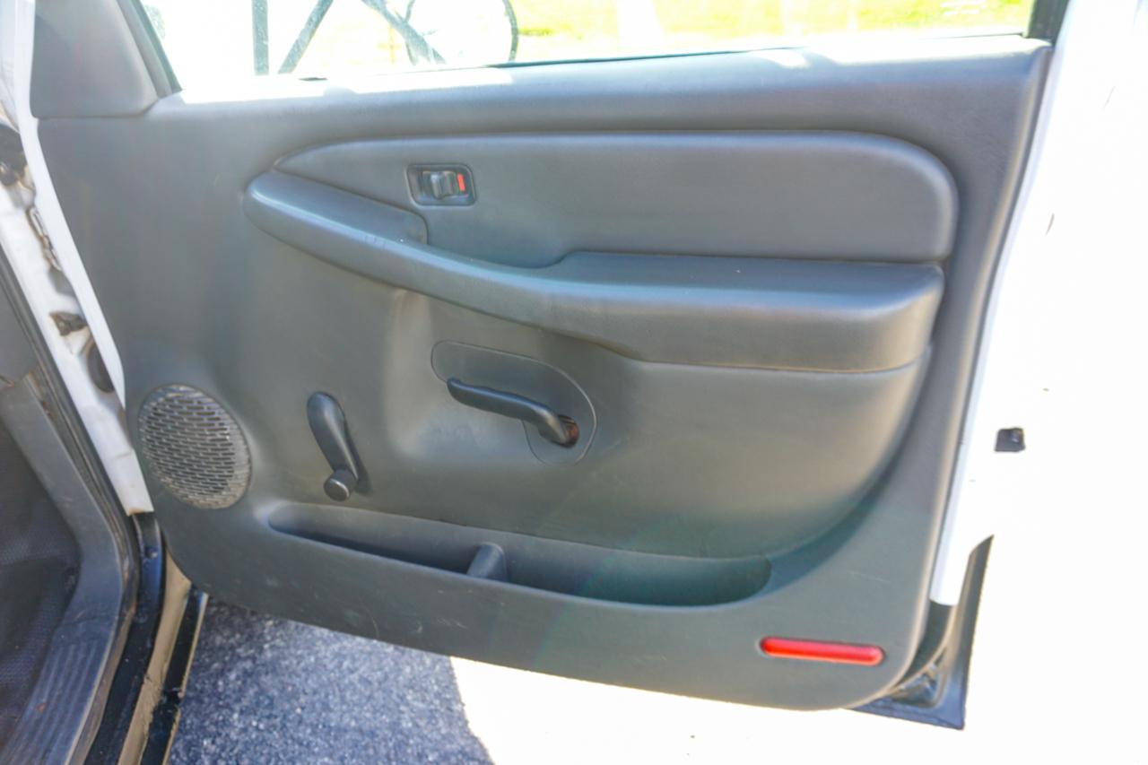 Chevrolet Silverado 3500 Classic 4WD Reg Cab 161.5" WB, 84.9" CA WT 2007