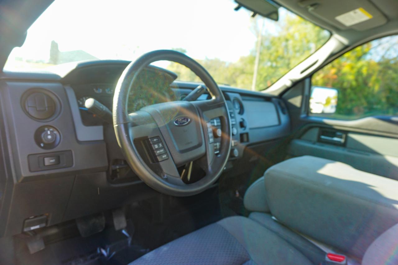 Ford F-150 4WD SuperCab 145" Lariat 2013