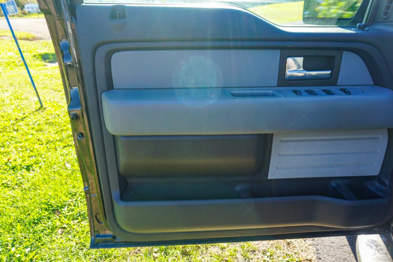 Ford F-150 4WD SuperCab 145" Lariat 2013