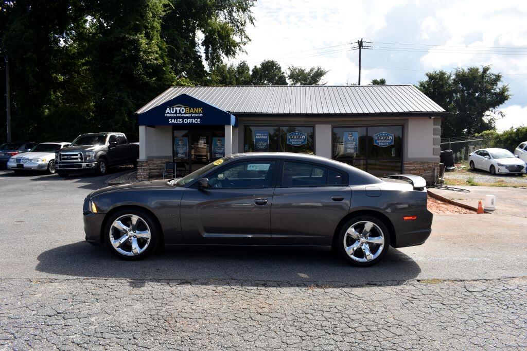Dodge Charger 4dr Sdn RT Max RWD 2013
