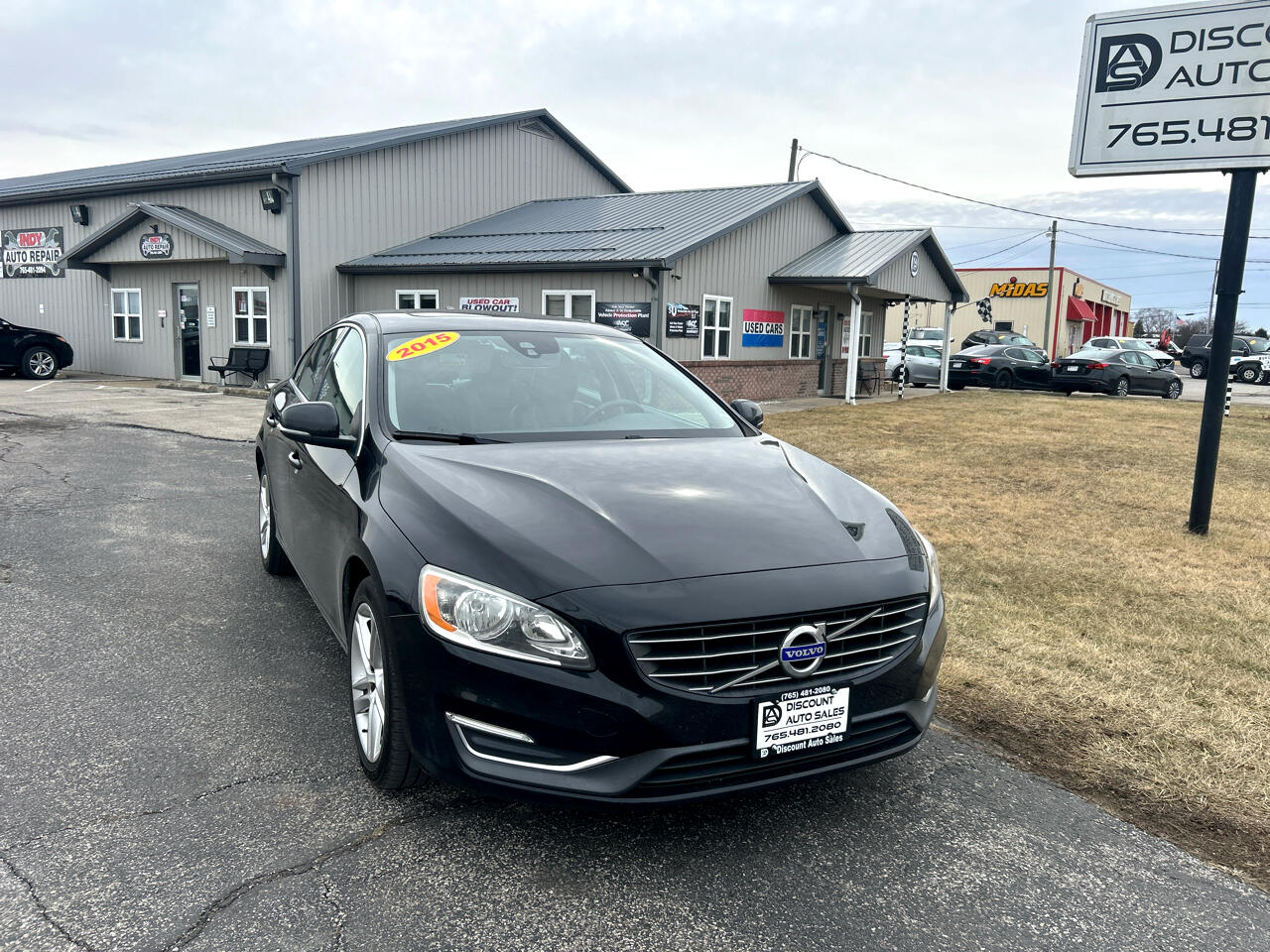 2015 Volvo S60 Premier R-Design photo 2