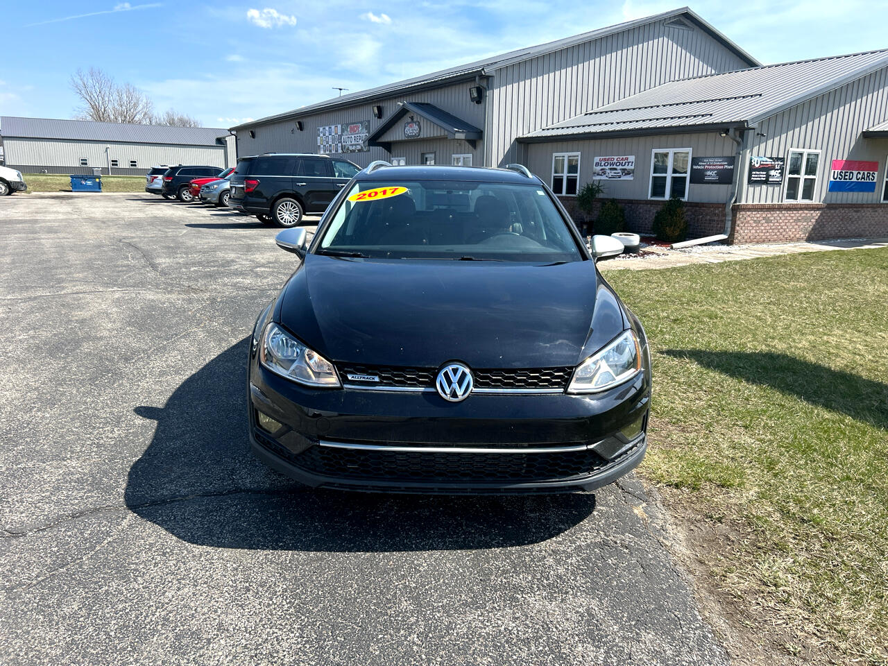 2017 Volkswagen Golf Alltrack TSI S photo 2