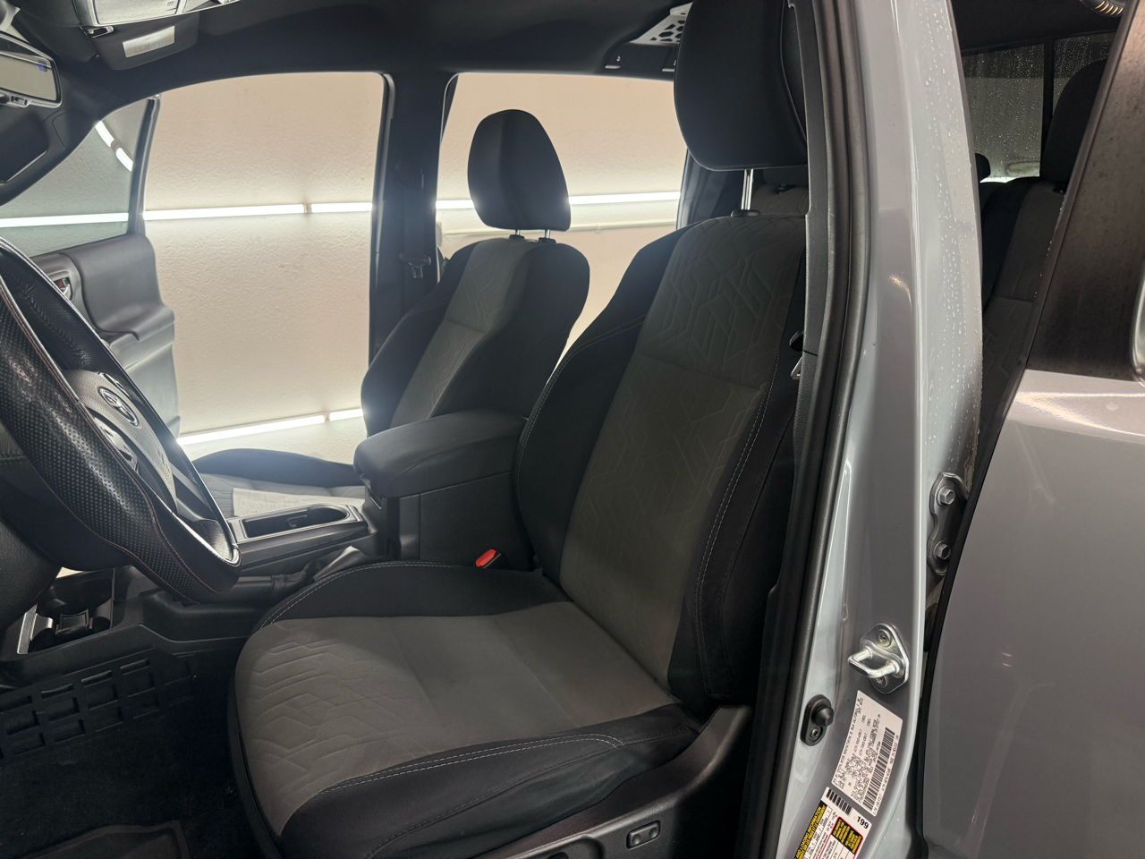 Toyota Tacoma 2WD Double Cab V6 AT TRD Sport (Natl) 2021