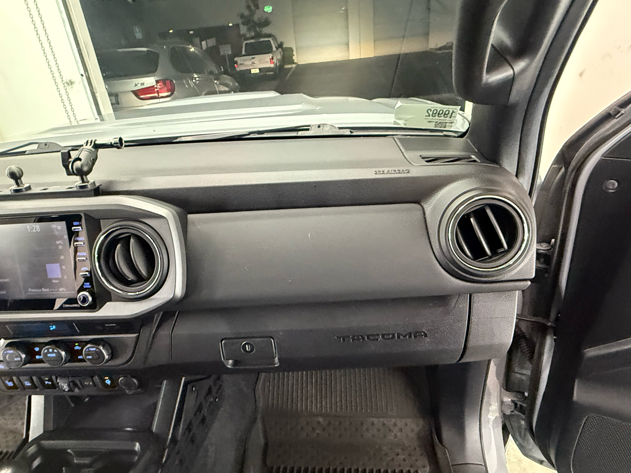 Toyota Tacoma 2WD Double Cab V6 AT TRD Sport (Natl) 2021
