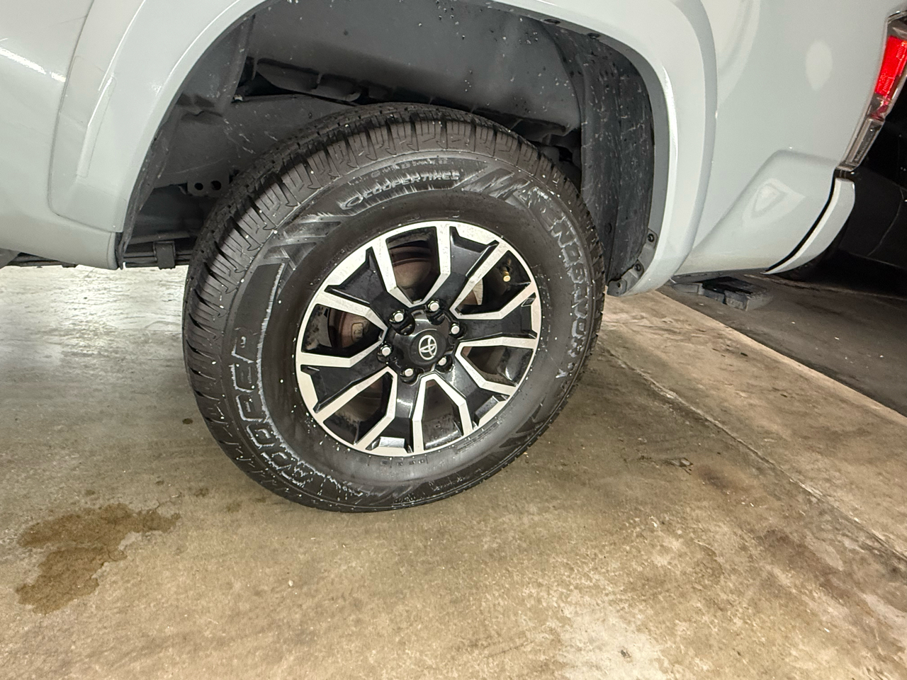 Toyota Tacoma 2WD Double Cab V6 AT TRD Sport (Natl) 2021