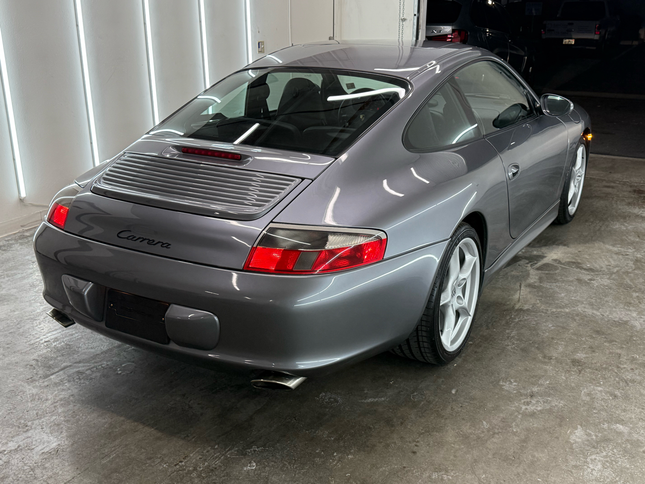 Porsche 911 Carrera Coupe 2003