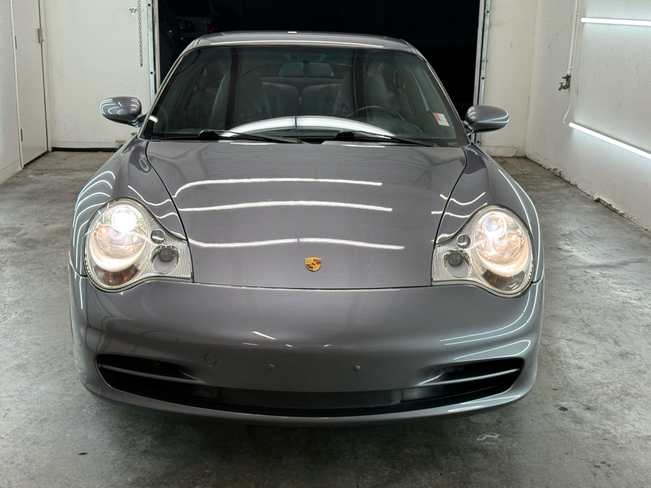 Porsche 911 Carrera Coupe 2003