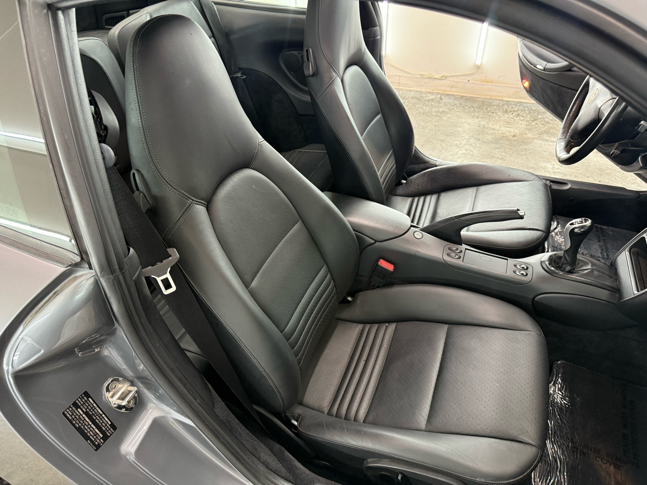 Porsche 911 Carrera Coupe 2003