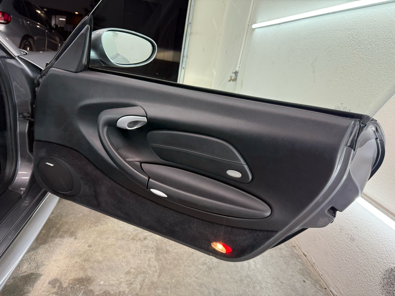 Porsche 911 Carrera Coupe 2003