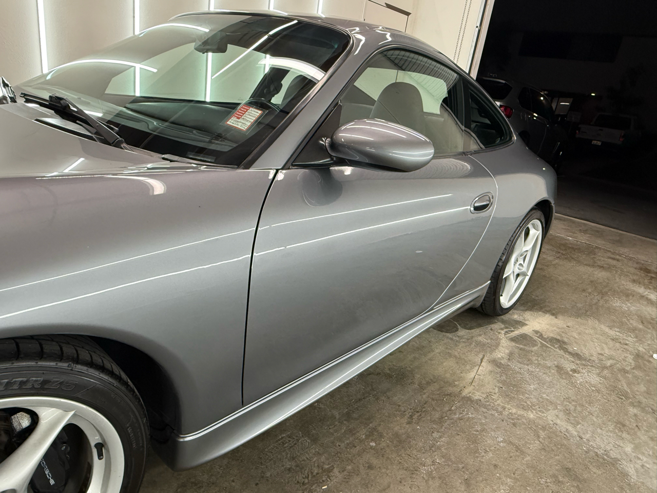 Porsche 911 Carrera Coupe 2003