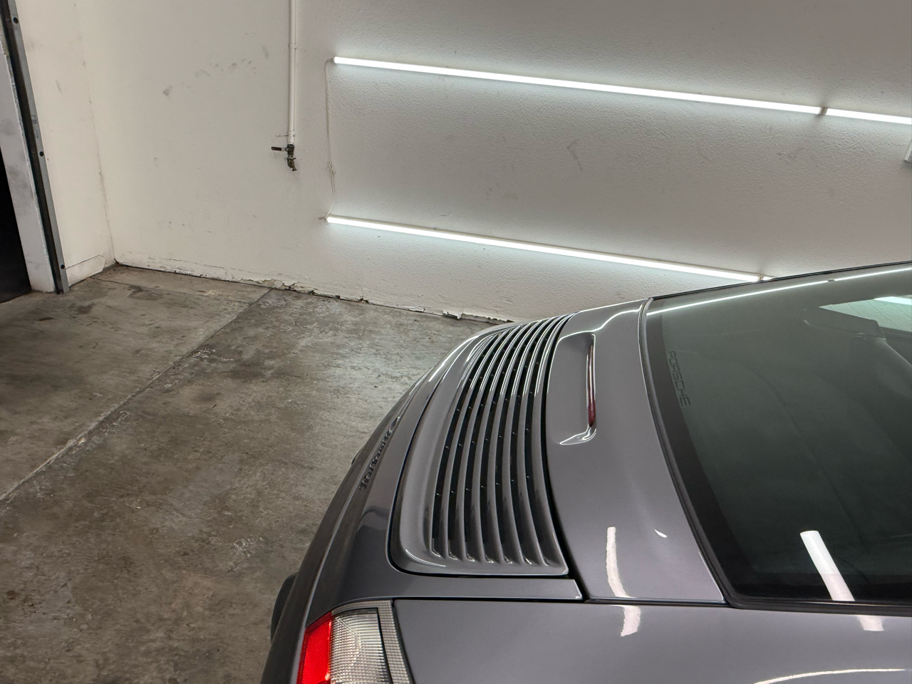 Porsche 911 Carrera Coupe 2003
