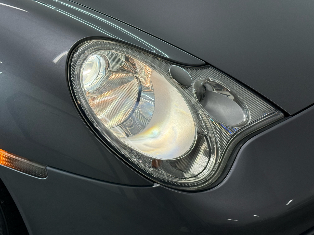 Porsche 911 Carrera Coupe 2003