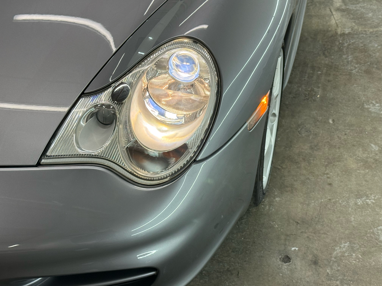 Porsche 911 Carrera Coupe 2003