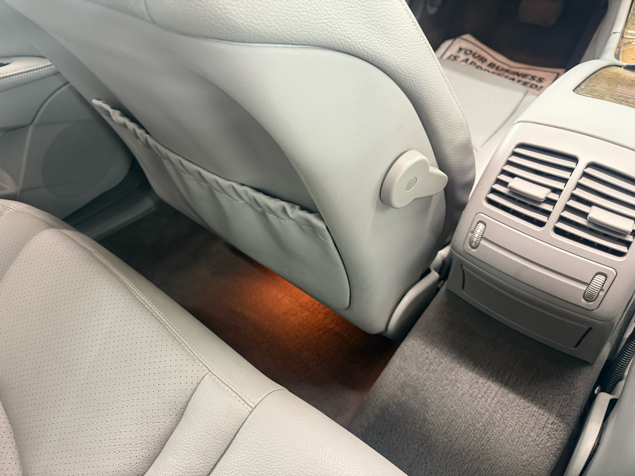 Mercedes-Benz E-Class E350 Luxury Sedan 2009