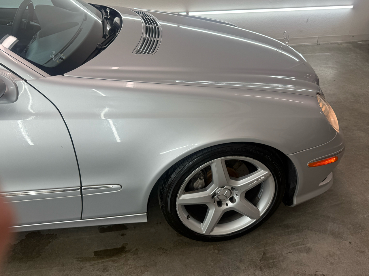 Mercedes-Benz E-Class E350 Luxury Sedan 2009