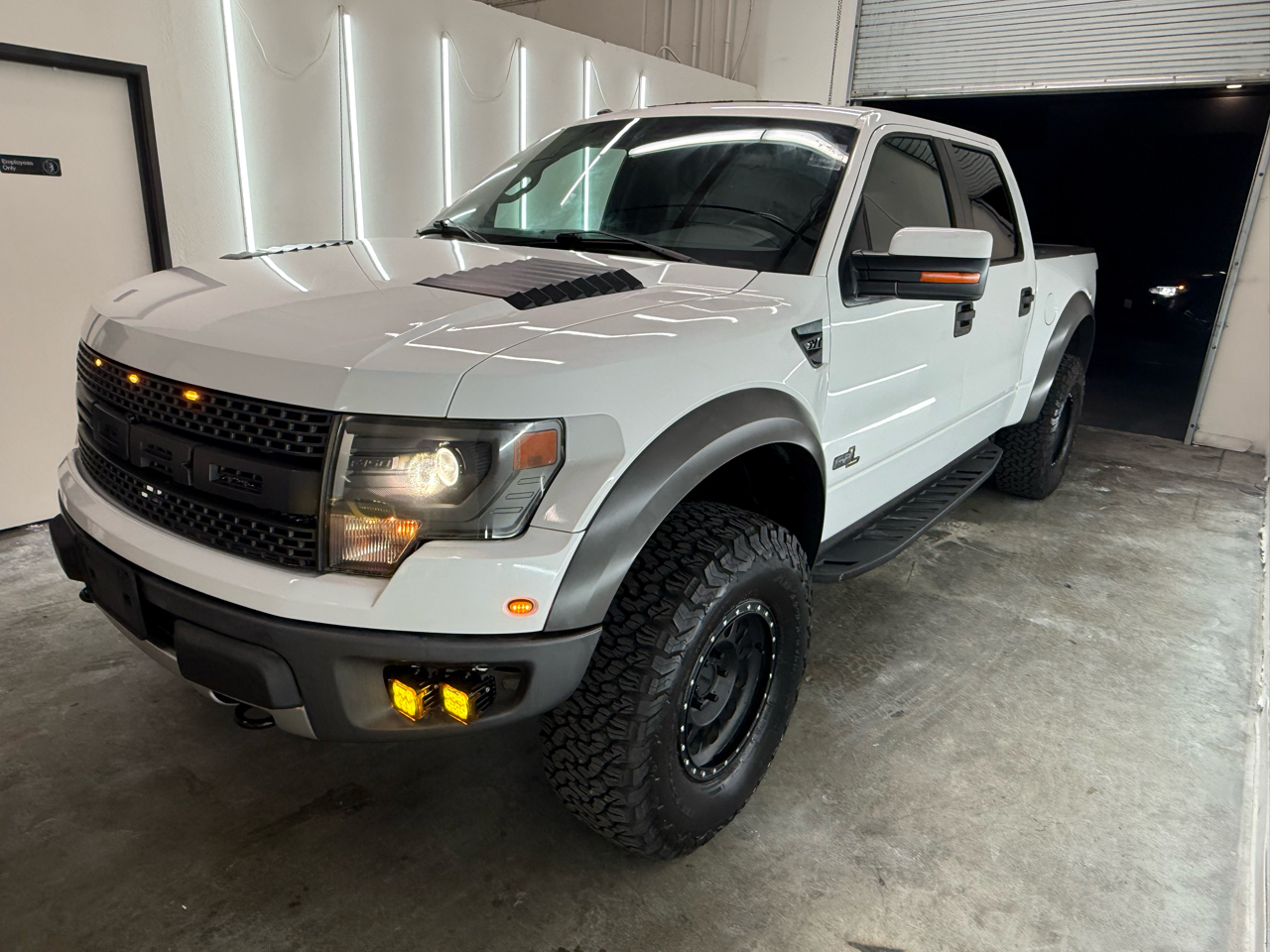 Ford F-150 Raptor SuperCrew 4WD 2013