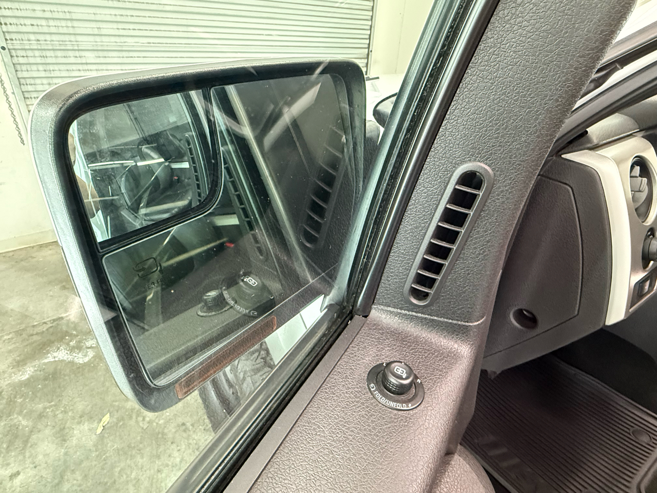 Ford F-150 Raptor SuperCrew 4WD 2013