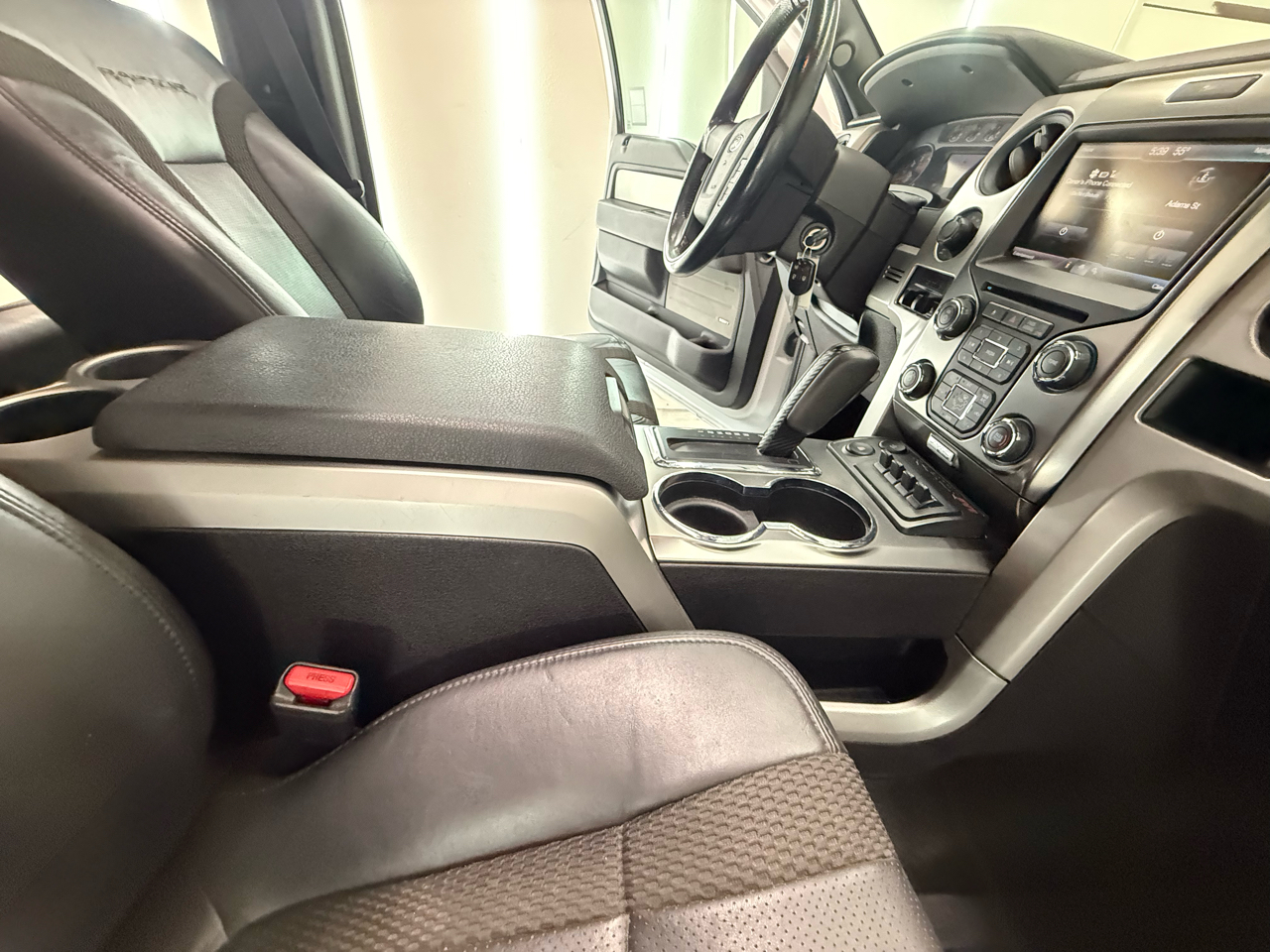 Ford F-150 Raptor SuperCrew 4WD 2013